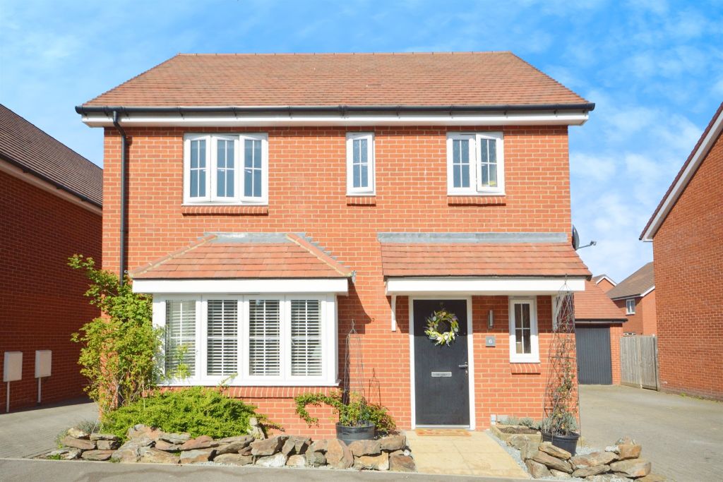 Property photo 2 of 17