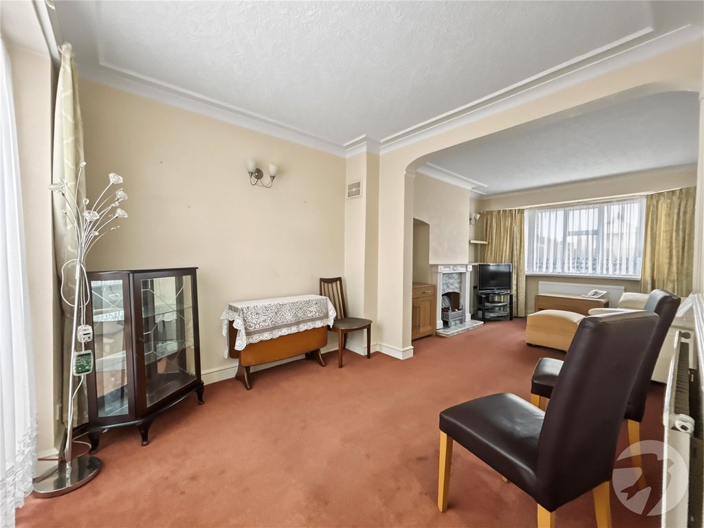 Property photo 3 of 31 Picture No. 08