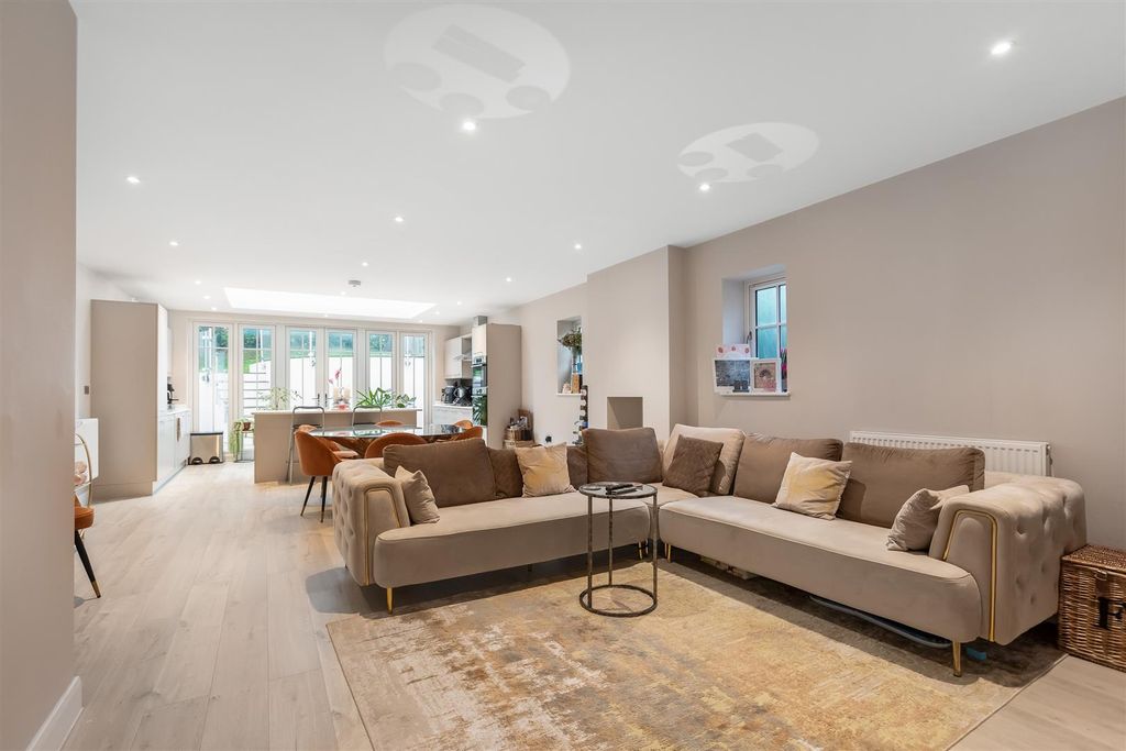 Property photo 3 of 23 Open Plan Kitchen/Reception/Dining Room