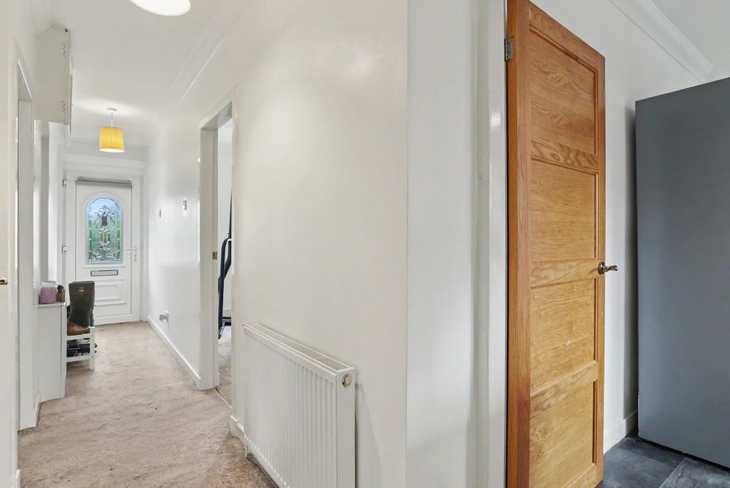 Property photo 3 of 23 Gallery