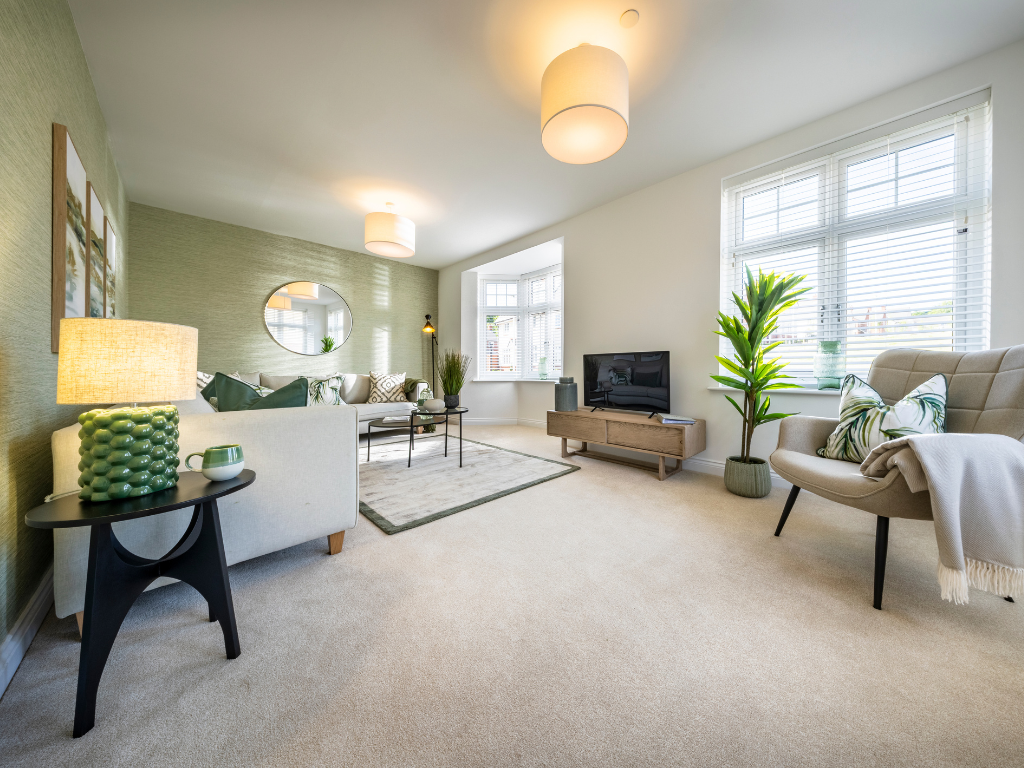 Property photo 3 of 15 Lounge