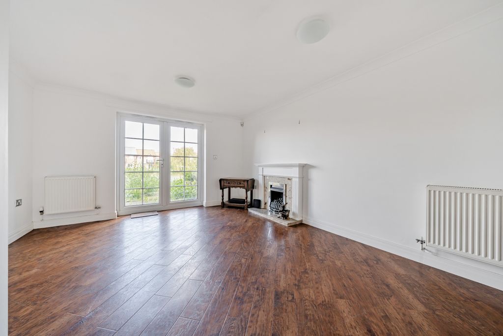 Property photo 3 of 13 1138134 (3)