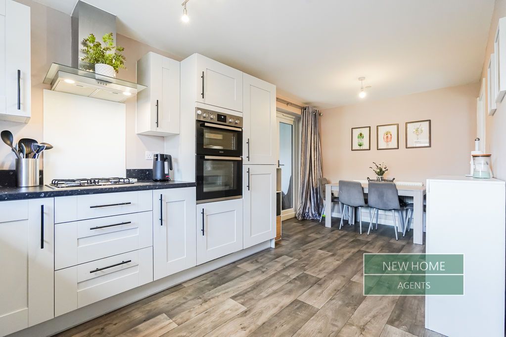 Property photo 2 of 33 Photo 32