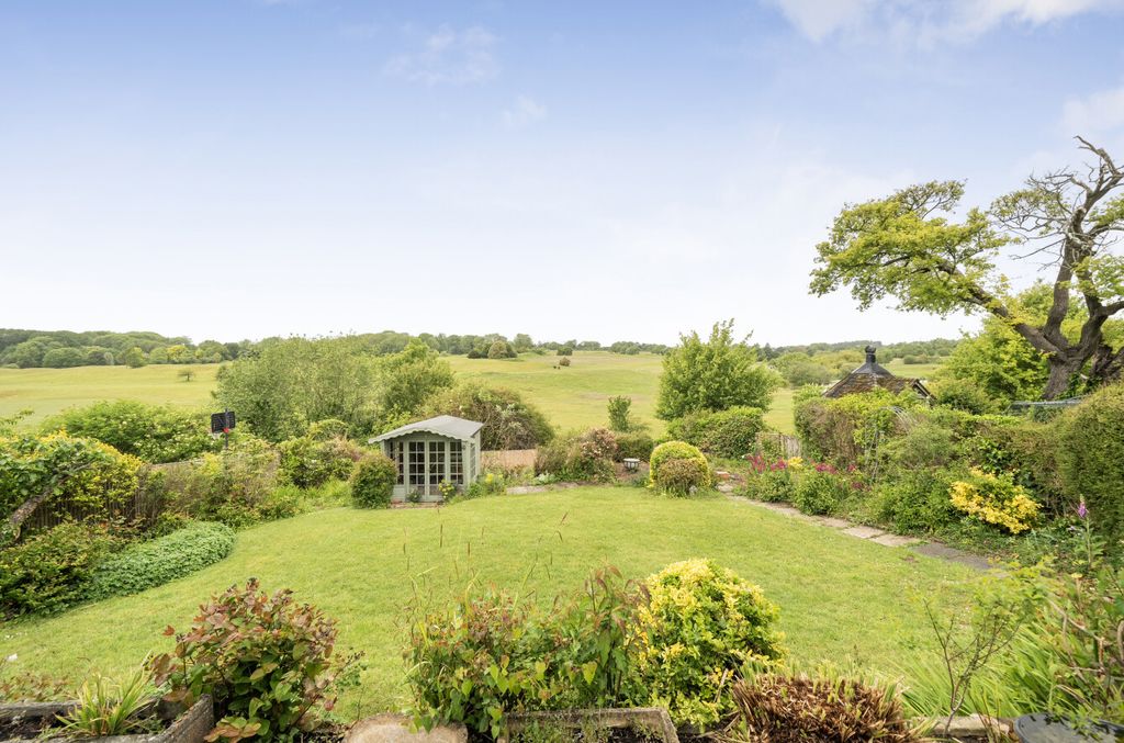 Property photo 2 of 21 1463598-24-6A0c6c...