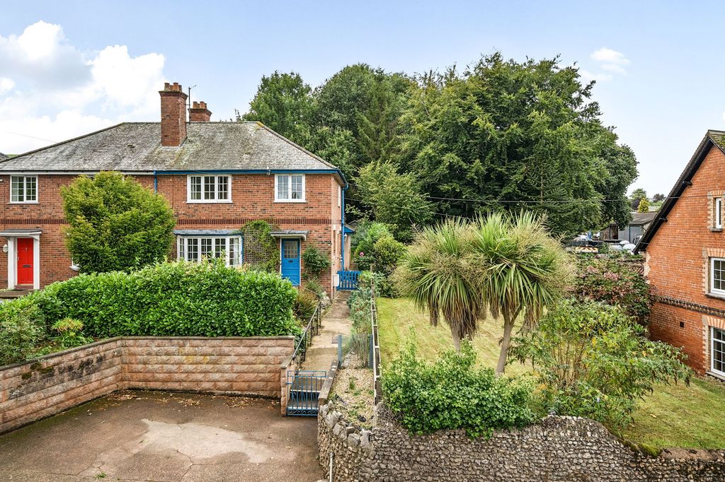 Property photo 1 of 30