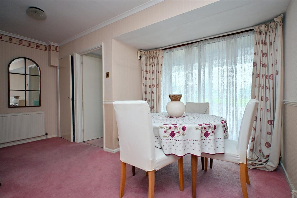 Property photo 3 of 14 Dining Hall