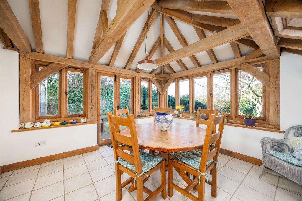 Property photo 3 of 26 Whispers_Warren_Road_Crowborough_Tn61Tt_Rootsprope