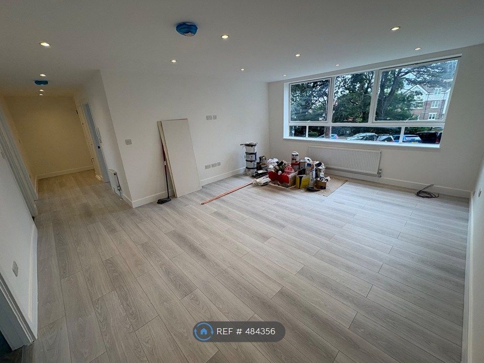 Property photo 2 of 25