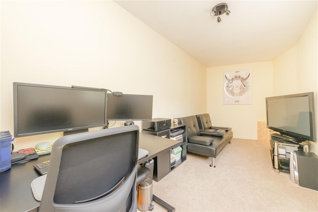 Property photo 3 of 16 Bedroom 3