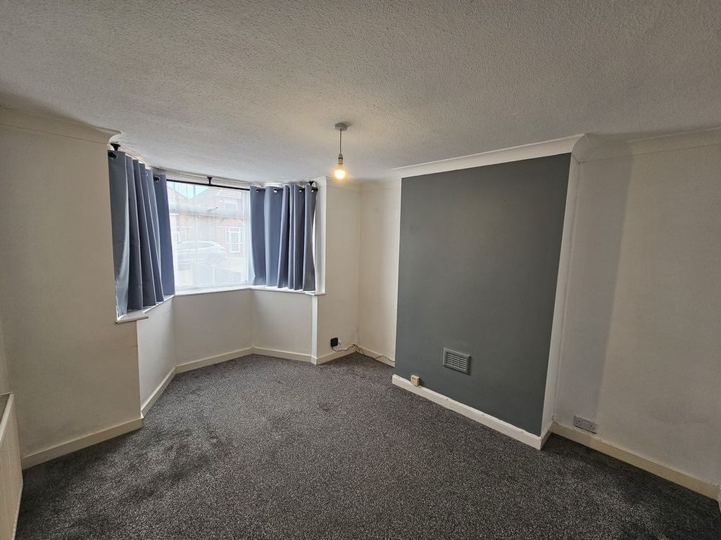 Property photo 3 of 10 Photo 3