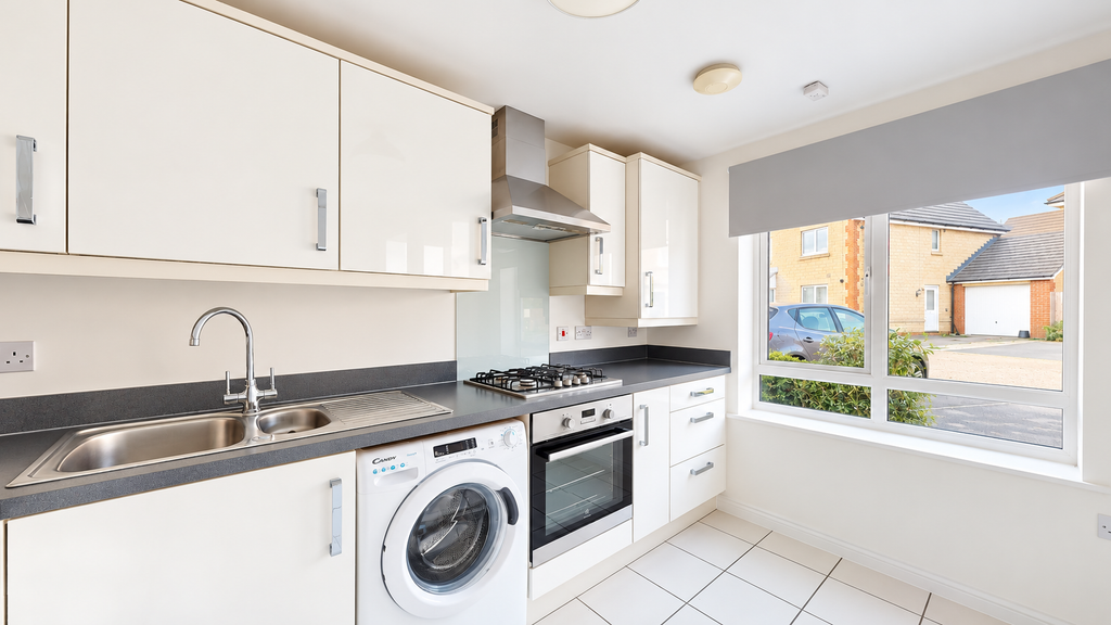 Property photo 2 of 19 Kitchen - Angle 2