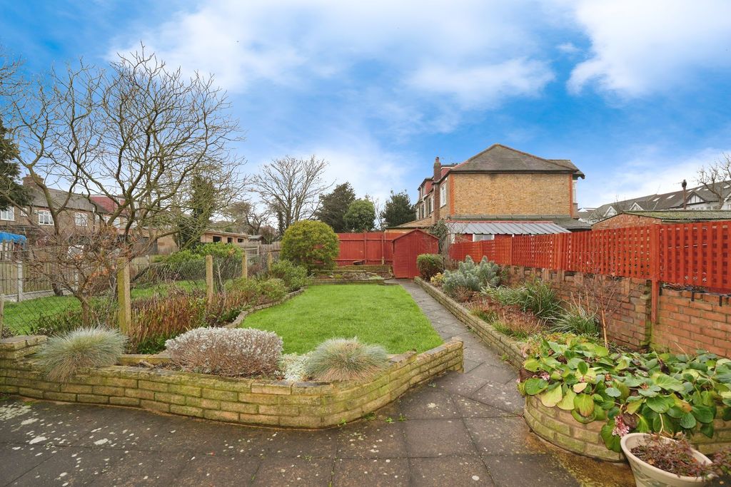 Property photo 3 of 10