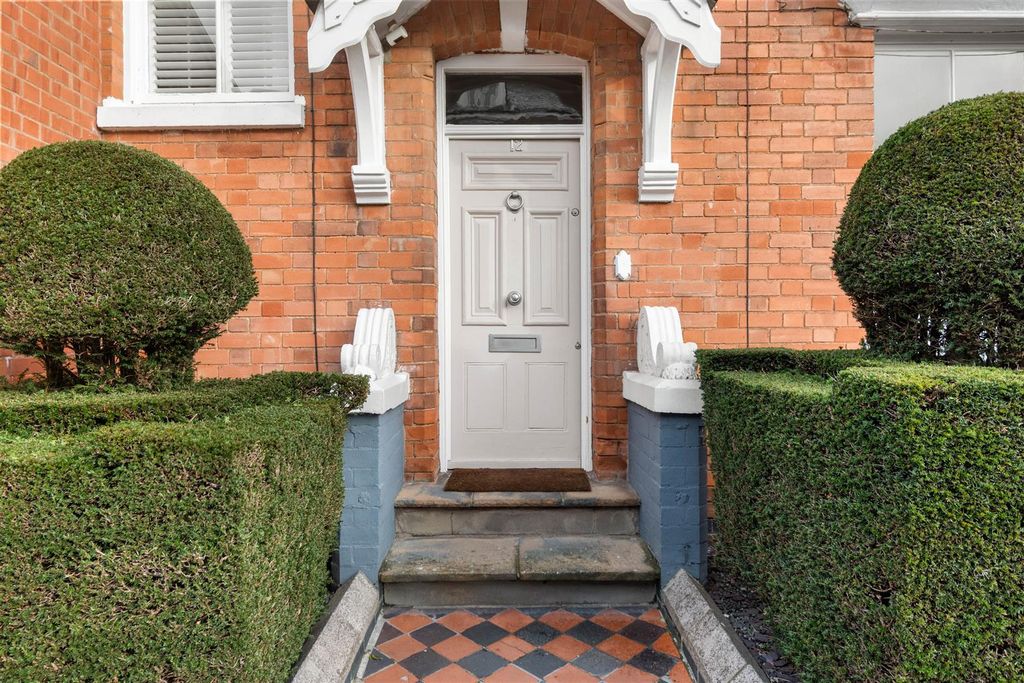 Property photo 3 of 21