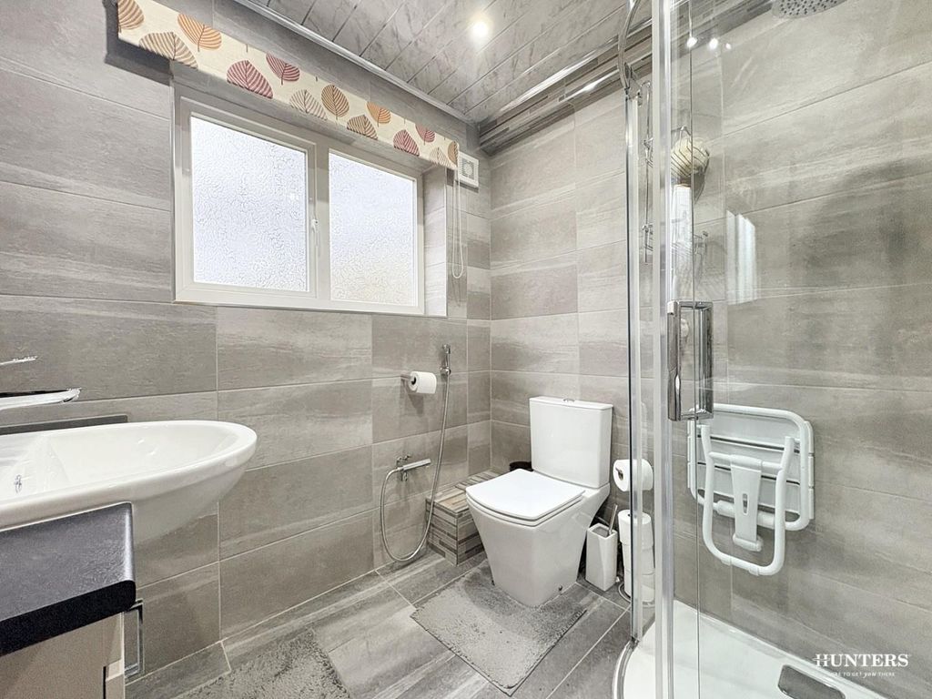 Additional image 21 of 4 bed detached house for saleHenley Avenue, Dewsbury WF12