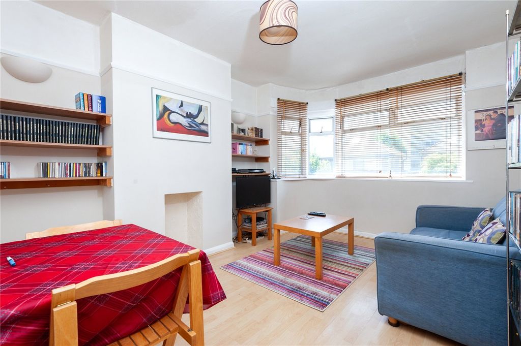 Property photo 3 of 14 Picture No. 06