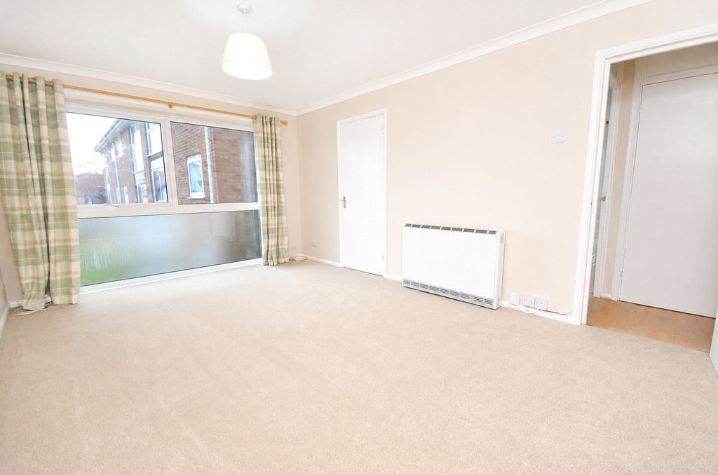 Property photo 3 of 7 Picture No. 27
