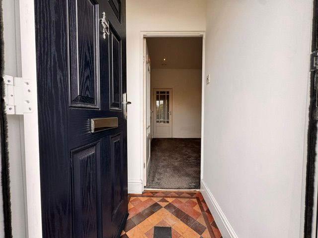 Property photo 2 of 25