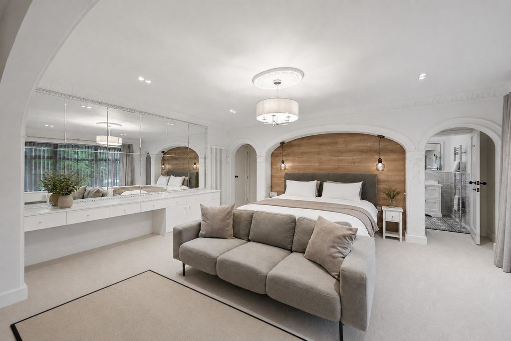 Additional image 22 of 7 bed detached house for saleAlwoodley Lane, Alwoodley, Leeds LS17