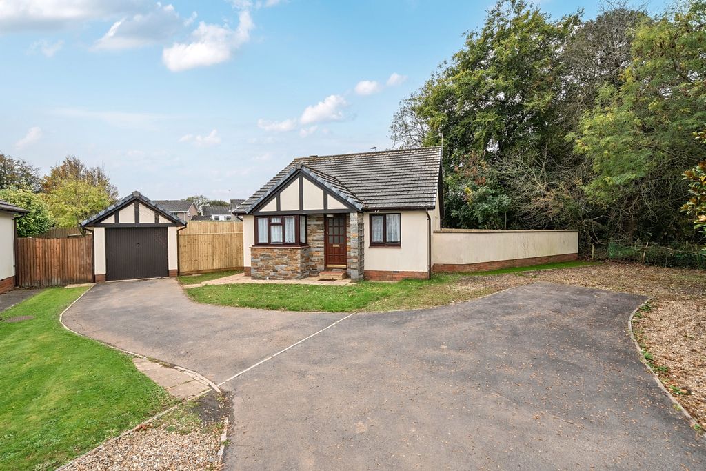 Property photo 1 of 16 2-1357046-2-68E8F1B9c04ce-2