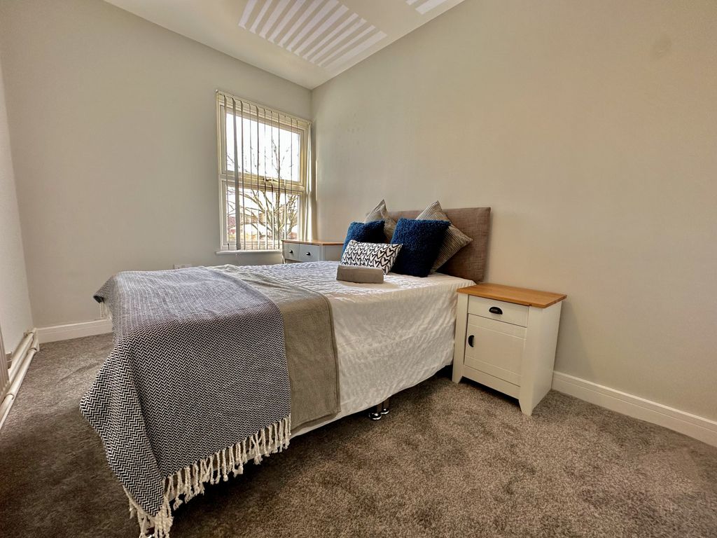 Property photo 3 of 11 Gallery