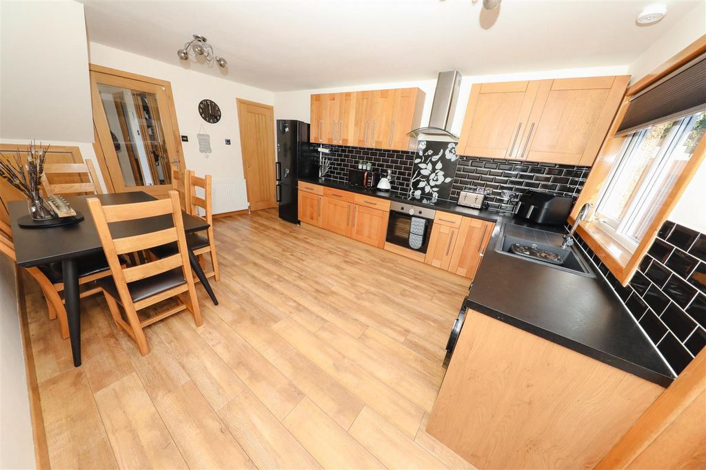 Property photo 2 of 21 B