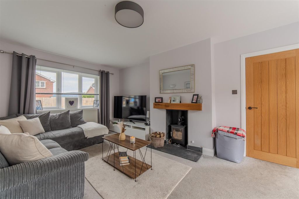 Property photo 3 of 48 8 Station Road-12.Jpg