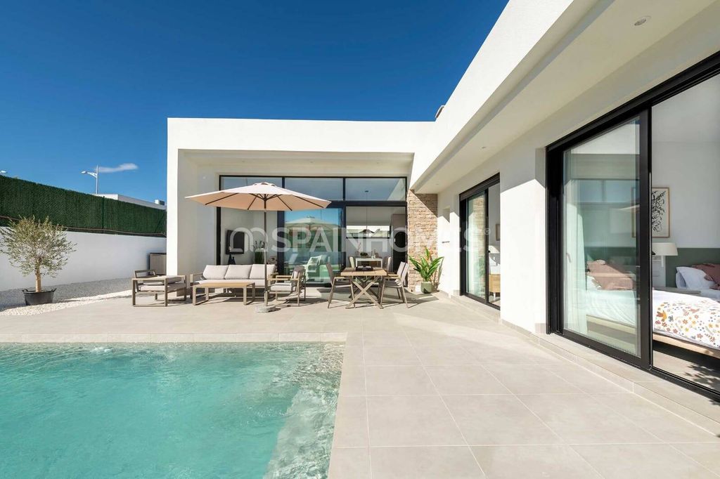 Property photo 3 of 31