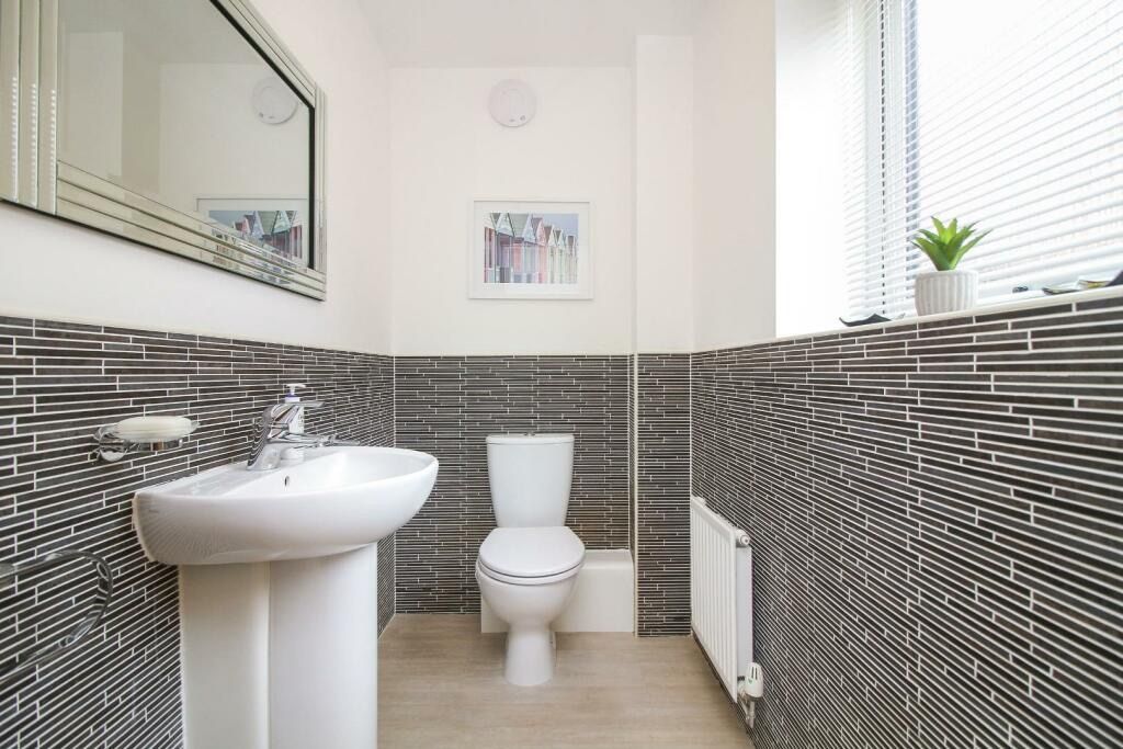 Property photo 3 of 3