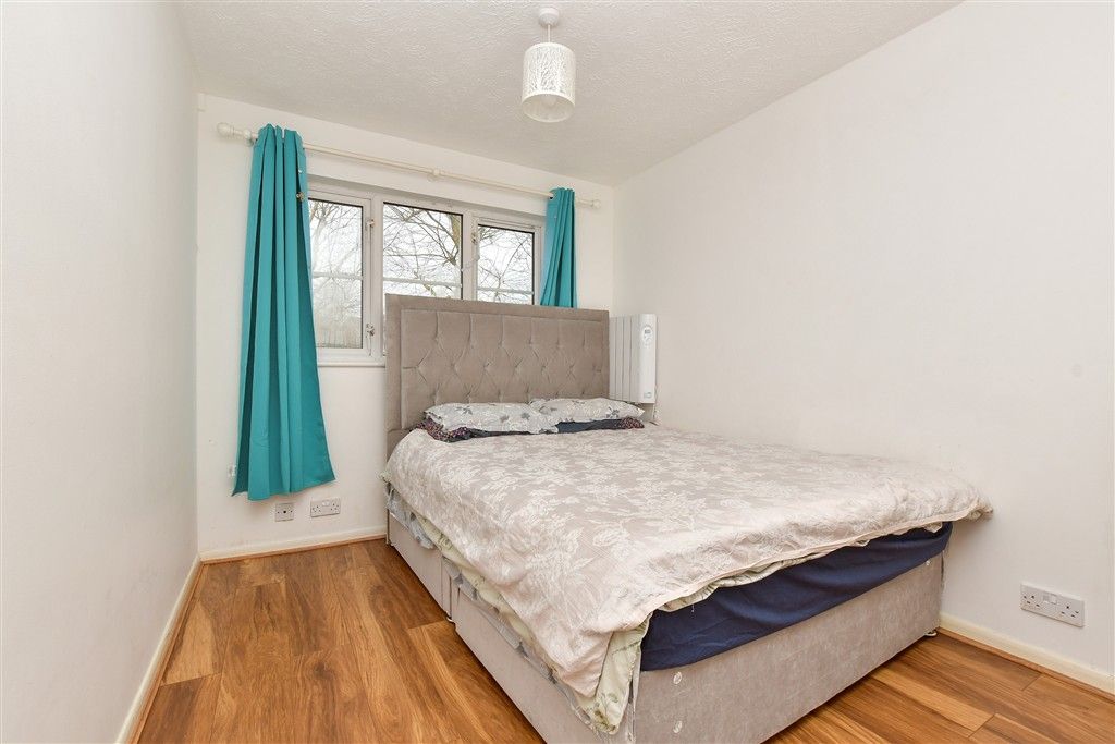 Property photo 1 of 11 Bedroom 1