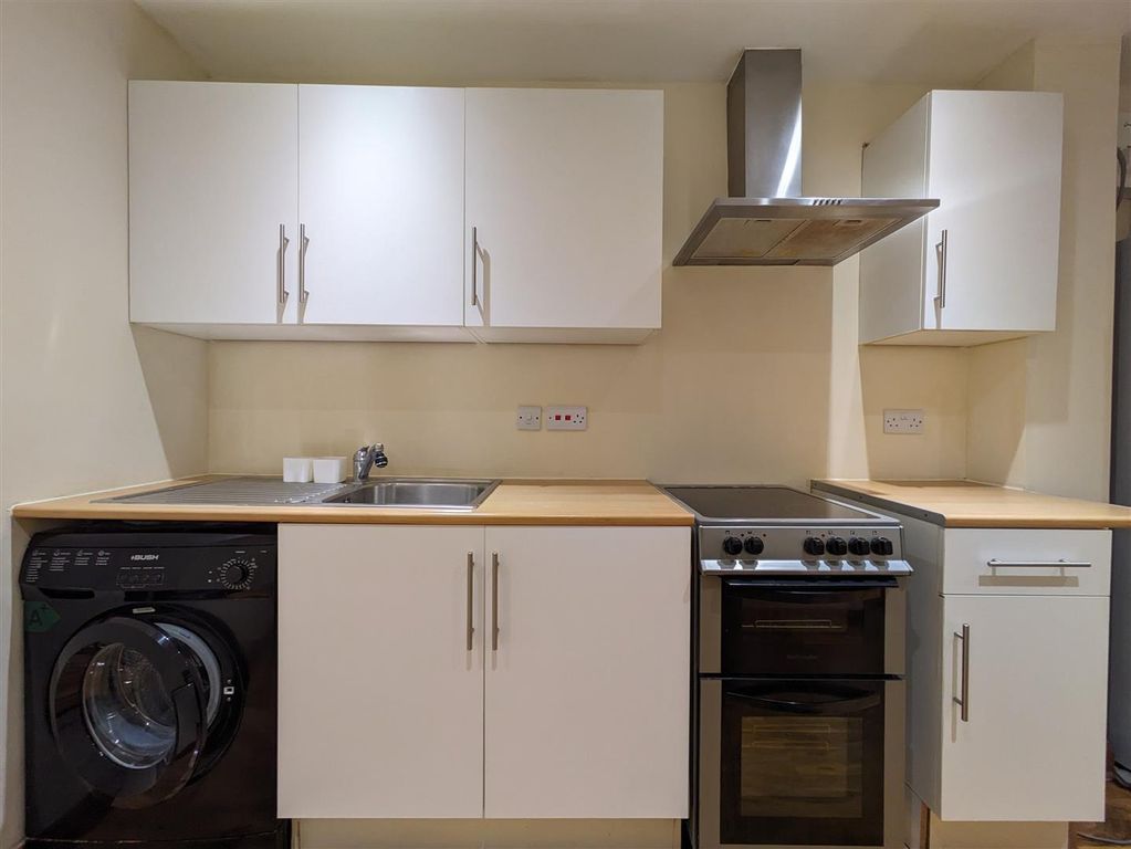 Property photo 2 of 13 Pxl_20231203_193008783.Jpg