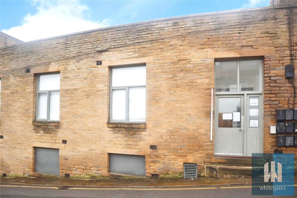 Property photo 3 of 3 Picture No. 16