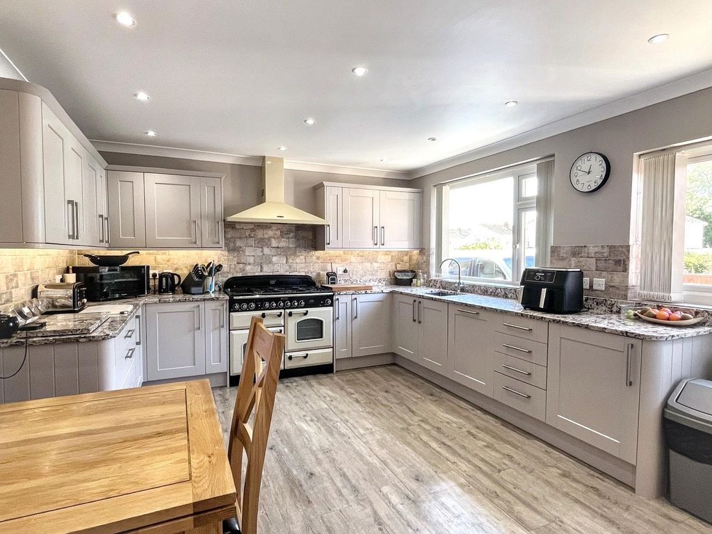 Property photo 2 of 27 Not Specified