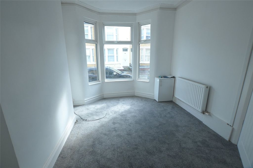 Property photo 2 of 9 Picture No. 04