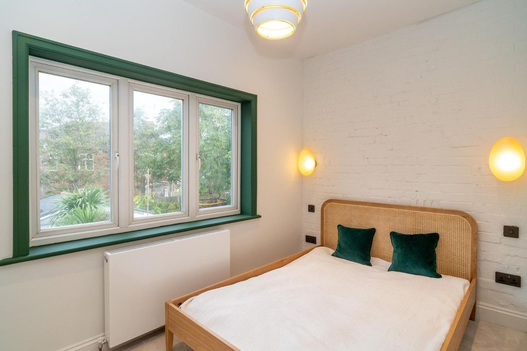 Property photo 3 of 11 Picture No. 08