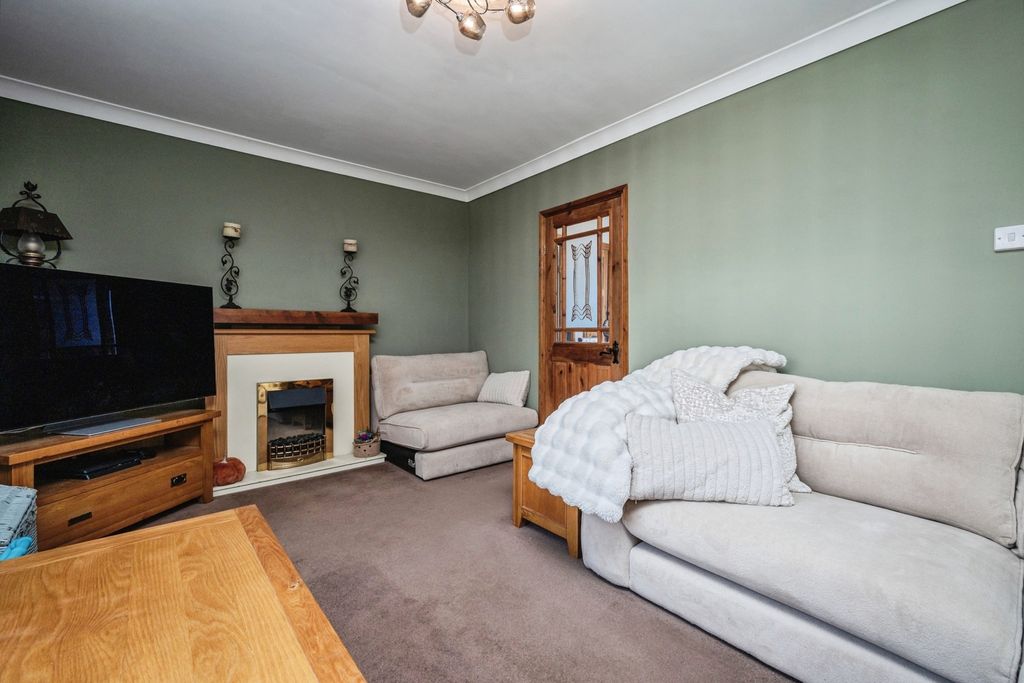 Property photo 3 of 20 Pbox-Img.Jpg