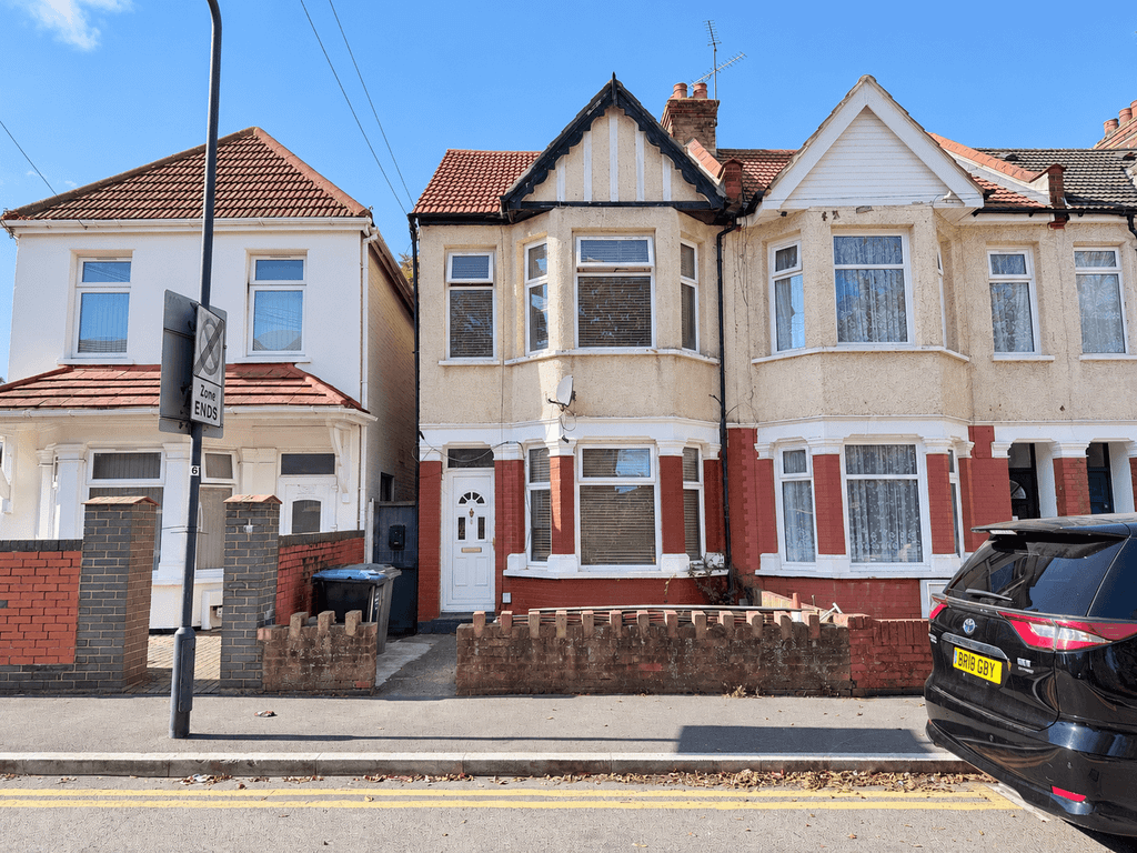 Property photo 1 of 14 3 Bedroom Terraced House For Rent