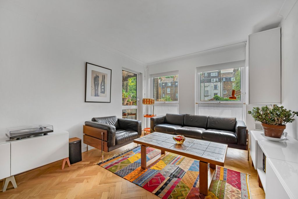 Property photo 2 of 13