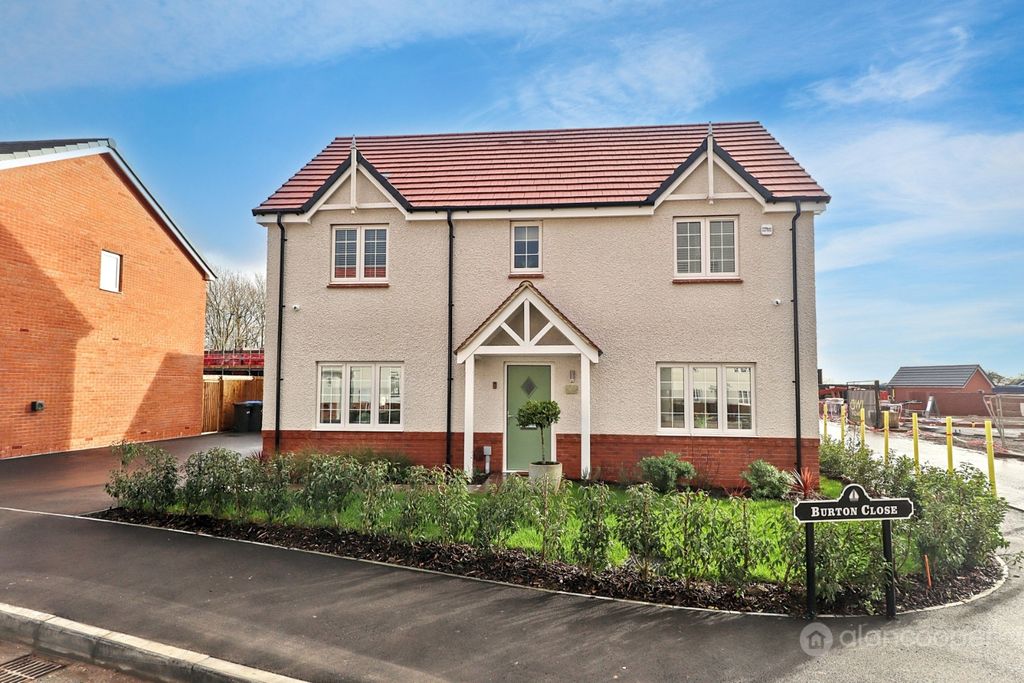 Property photo 1 of 39 4738190