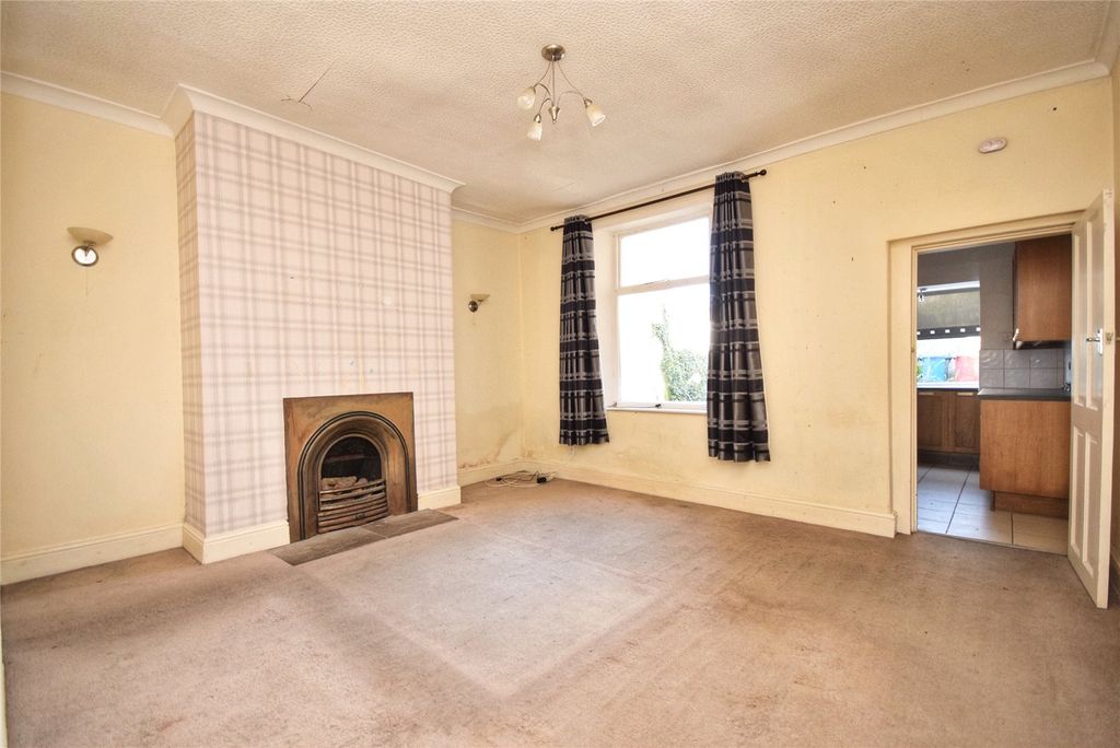 Property photo 2 of 12 Living Room