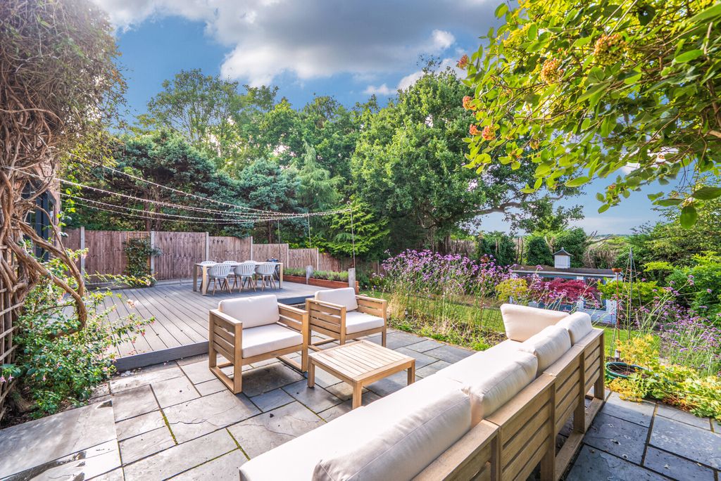 Property photo 3 of 21 1-1333269-1-688Ba...