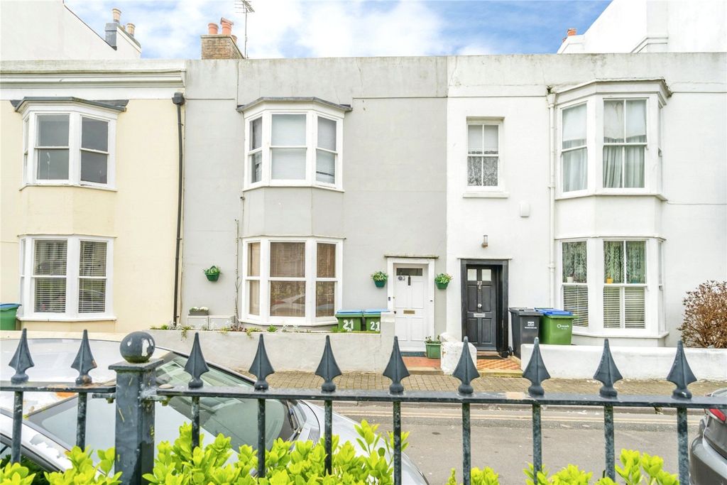 Property photo 1 of 12 Picture No. 14