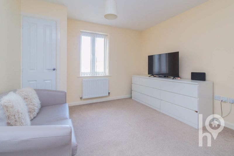 Property photo 2 of 6 Photo 5