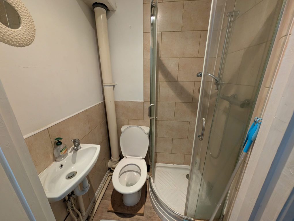 Property photo 2 of 3