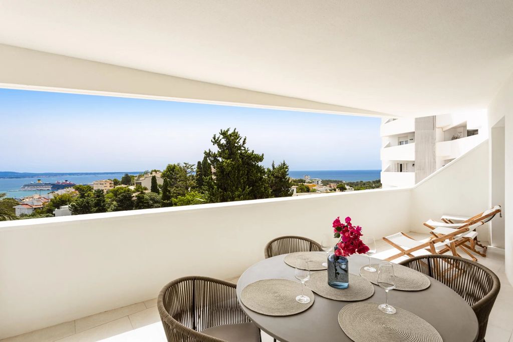 Property photo 2 of 21