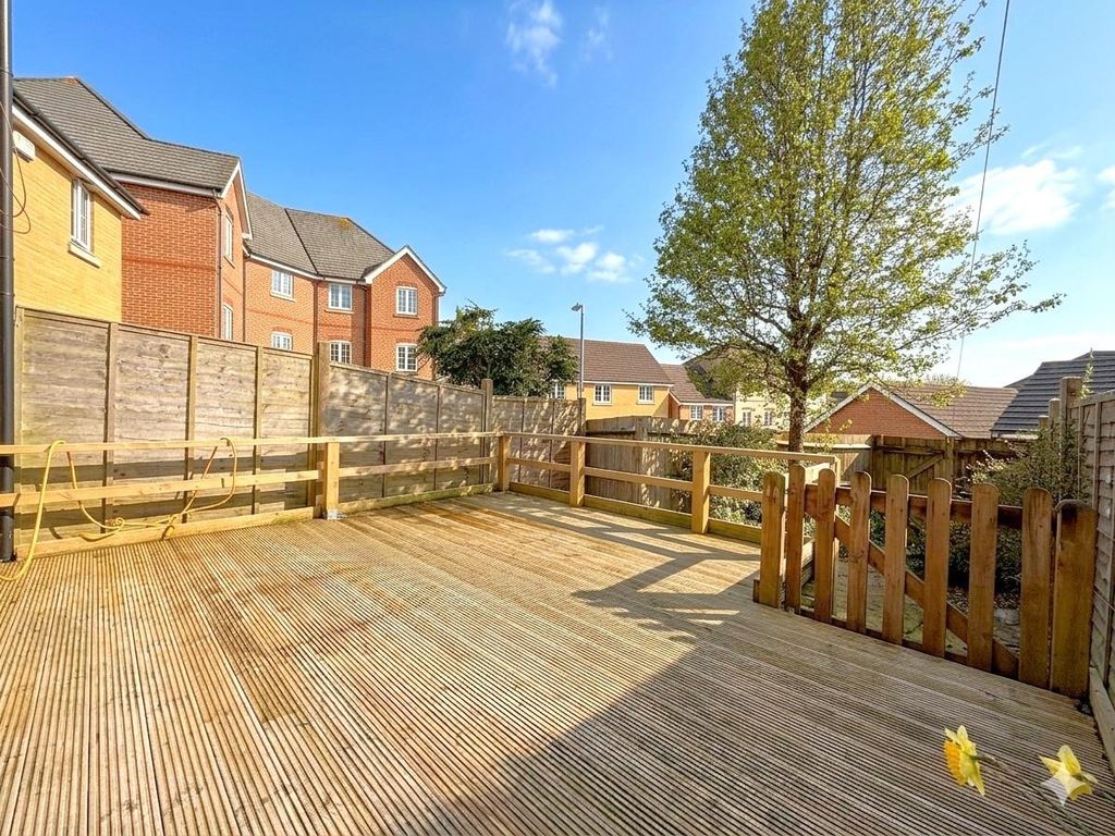 Property photo 2 of 11 Garden.Jpg