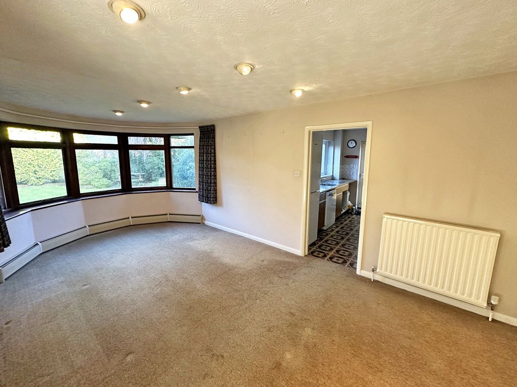 Property photo 3 of 17 Picture 3