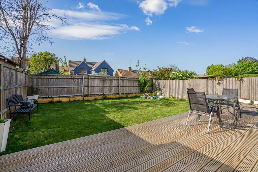 Property photo 2 of 21 Picture No. 27