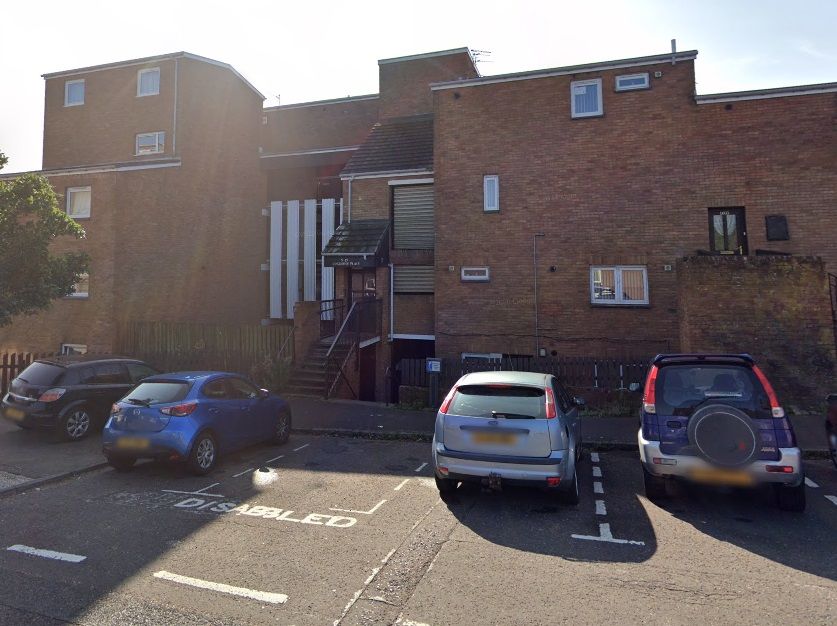 Property photo 1 of 12