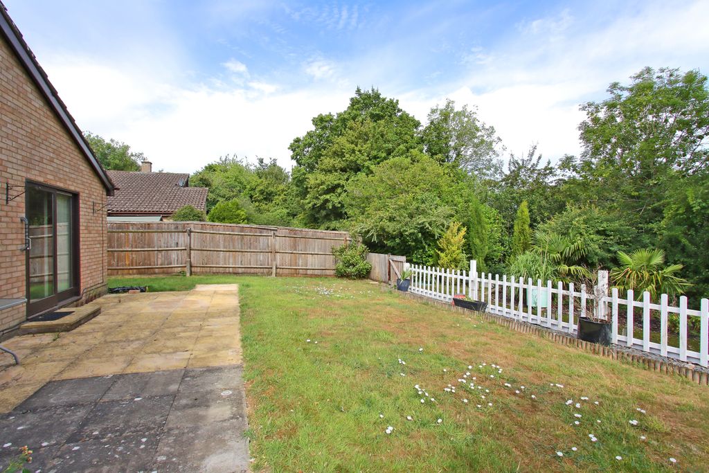 Property photo 3 of 12