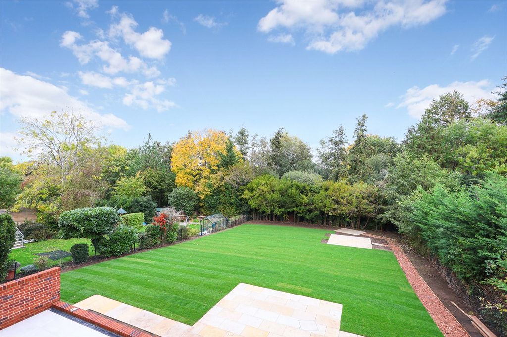 Property photo 2 of 21 Picture No. 16